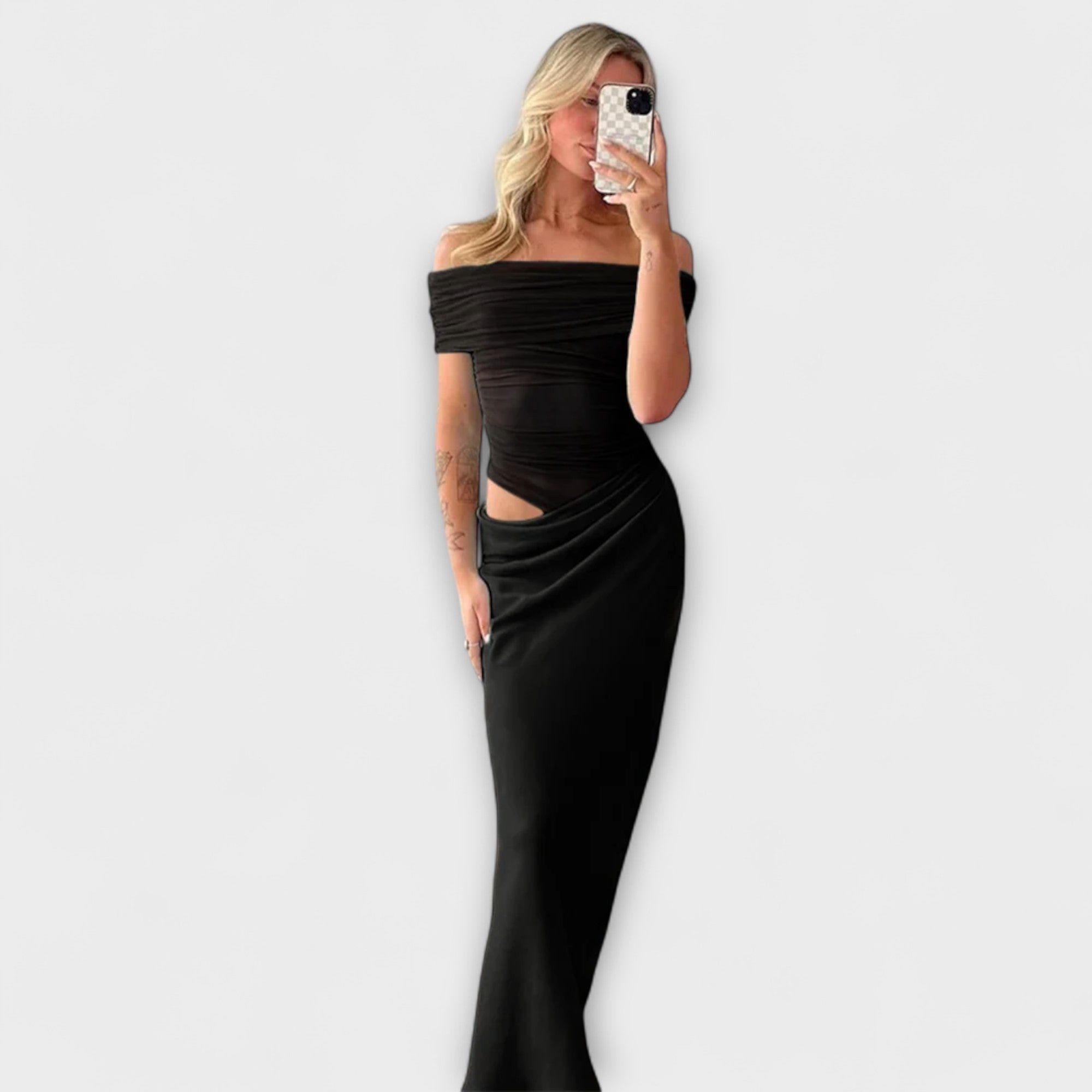 Vestido justo ombro a ombro